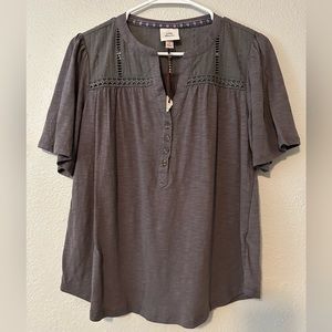 Knox Rose Size Small Short Sleeve Shirt Grey Top Boho NWT Women's Spring Blouse